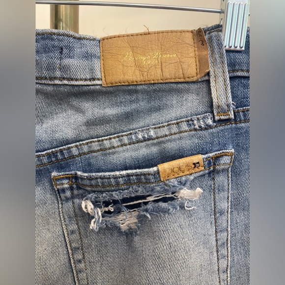 Cut loose in these sassy Joe's Jeans Cut Offs! - Picture 11 of 13